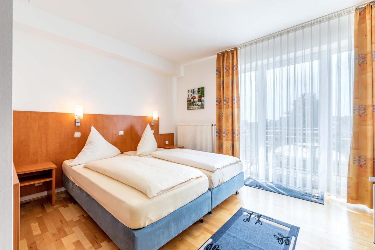 אטנקירשן Gasthaus Hotel Ostermeier מראה חיצוני תמונה